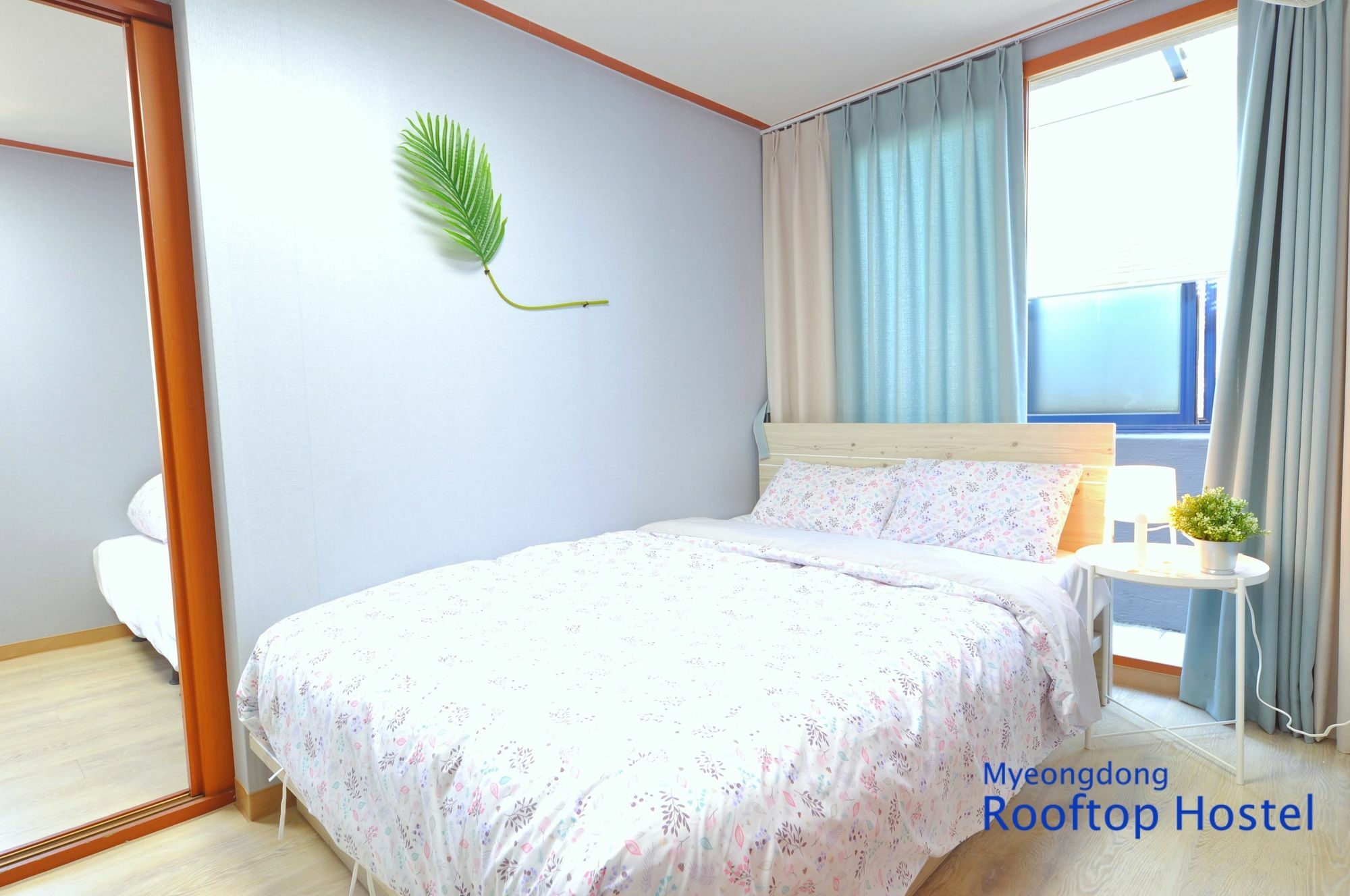 Myeongdong Rooftop Hostel Szöul Kültér fotó